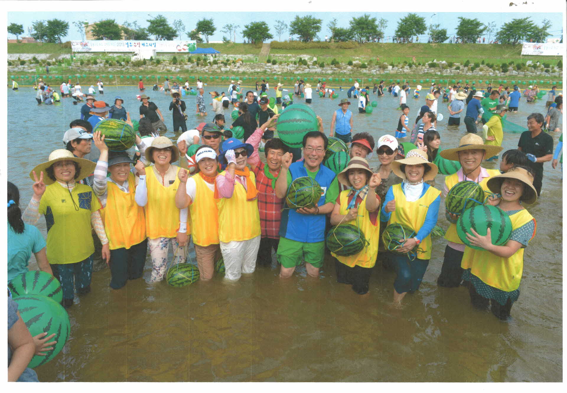 2000년대 김주영 시장 활동사진 출력본